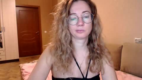 Maya online show from February 14, 4:15 am