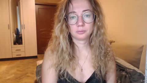 Maya online show from January 24, 3:32 am