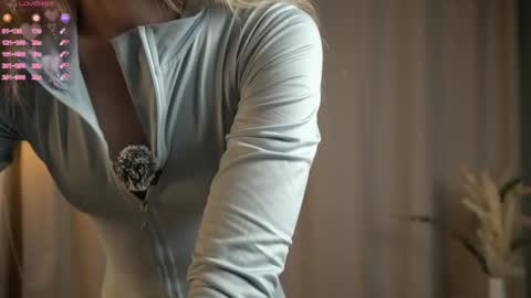 Olivia or just olive online show from February 21, 8:31 pm