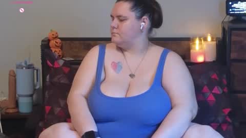 Snapshot of mzjuicybootay2169 chatting on September 29, 4:45 pm Mzjuicybootay online show from September 29, 4:45 pm