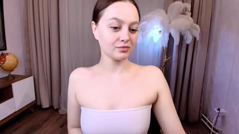 Eva  online show from March 13, 4:03 am