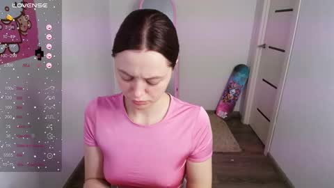 Snapshot of n0_nude chatting on October 7, 4:28 am Eva online show from October 7, 4:28 am