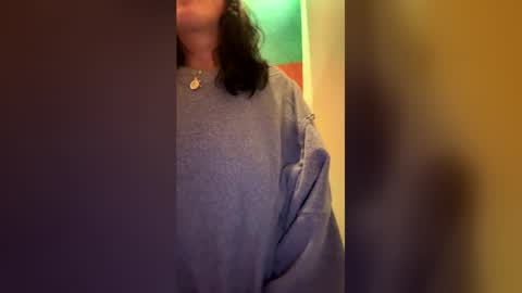 n0rmalgurl online show from May 27, 2:41 am