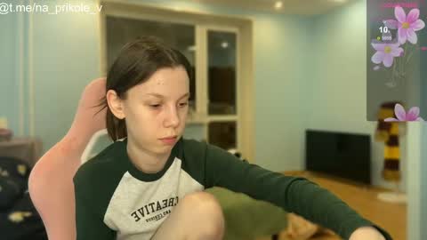 Snapshot of na_prikole_ chatting on October 25, 6:04 pm Vanessa and Julia  online show from October 25, 6:04 pm