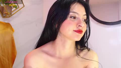 naamah_b online show from January 14, 1:28 pm