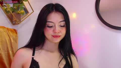 naamah_b online show from January 13, 1:39 pm