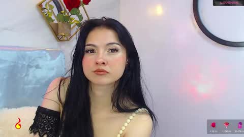 naamah_b online show from February 8, 1:54 pm