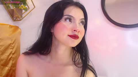 naamah_b online show from January 9, 1:24 pm