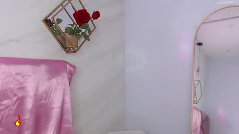 naamah_b online show from February 19, 2:44 pm