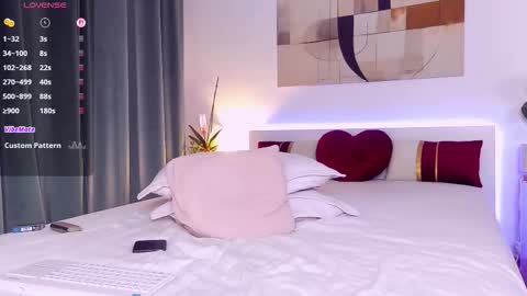 Nadia online show from September 30, 6:02 pm