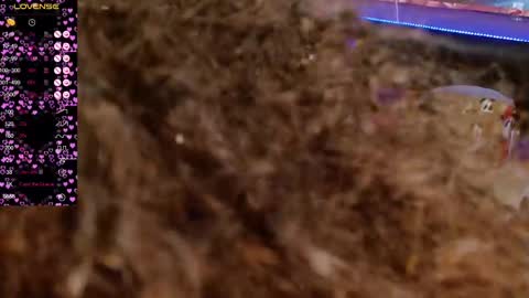 Snapshot of nadia_84 chatting on March 1, 4:22 pm nadia_84 online show from March 1, 4:22 pm