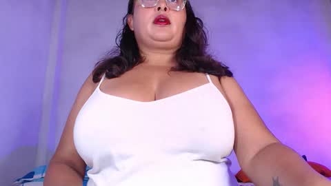 Nadia online show from November 22, 9:12 am