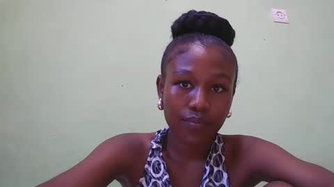 nah296652 online show from April 1, 1:41 pm