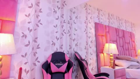 Snapshot of nahiamonet chatting on October 24, 5:25 am Nahia online show from October 24, 5:25 am