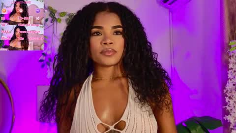 NahiaraReina  online show from April 8, 1:57 pm