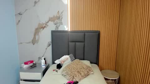   SHELBY   online show from January 15, 12:11 pm