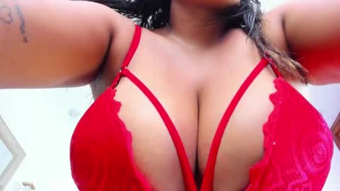 Nahomy online show from September 29, 8:36 pm