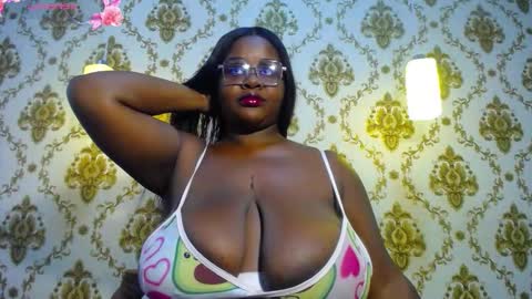 Snapshot of nahybig_boobs chatting on October 6, 9:08 pm Karatbby online show from October 6, 9:08 pm