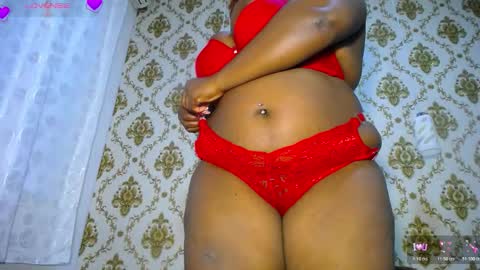 Snapshot of nahybig_boobs chatting on October 31, 9:41 pm Karatbby online show from October 31, 9:41 pm