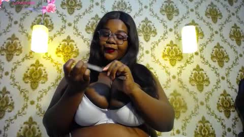 Snapshot of nahybig_boobs chatting on September 30, 8:46 pm Karatbby online show from September 30, 8:46 pm