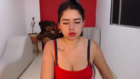 Snapshot of naia_sweetsex chatting on September 27, 5:53 pm naia_sweetsex online show from September 27, 5:53 pm