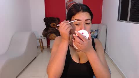 Snapshot of naia_sweetsex chatting on October 9, 1:15 pm naia_sweetsex online show from October 9, 1:15 pm