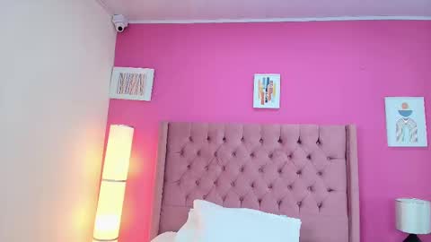 Naia online show from February 7, 12:06 pm