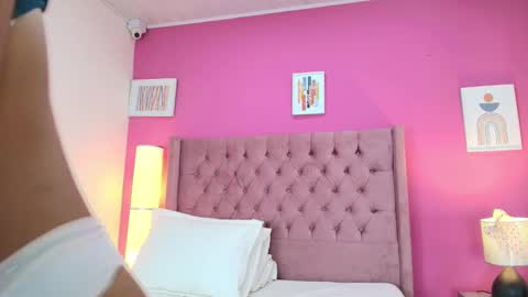 Naia online show from February 21, 12:17 pm