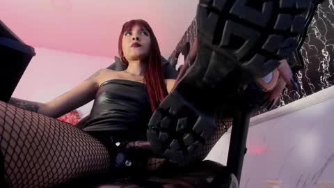 Snapshot of nailahard chatting on February 25, 2:48 pm Naila online show from February 25, 2:48 pm