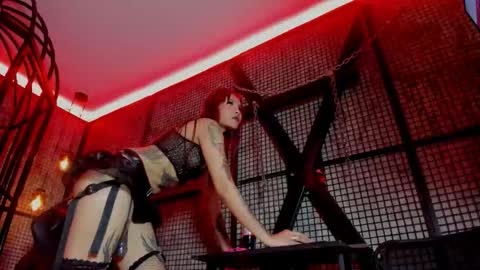 Snapshot of nailahard chatting on October 18, 3:26 pm Naila online show from October 18, 3:26 pm