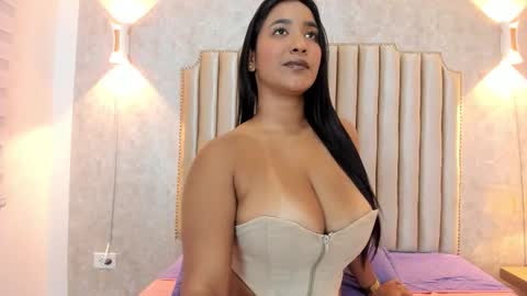 Snapshot of naisharousell chatting on October 17, 10:13 pm Naisha Rousell online show from October 17, 10:13 pm