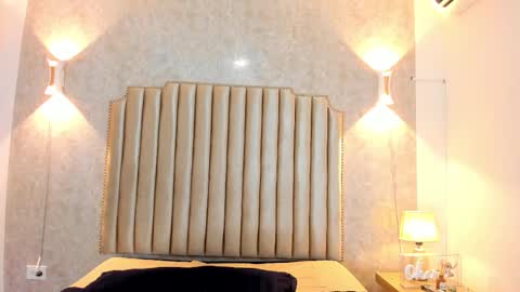 Snapshot of naisharousell chatting on October 15, 10:01 pm Naisha Rousell online show from October 15, 10:01 pm