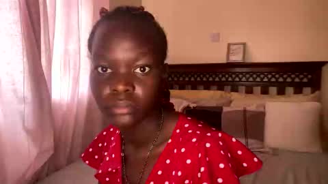Nalani online show from September 22, 10:24 am