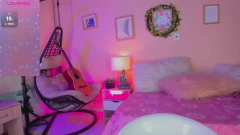 Nalia Adams online show from March 5, 12:44 pm