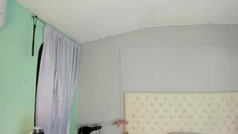 Snapshot of nami_sam chatting on September 23, 1:09 pm nami_sam online show from September 23, 1:09 pm