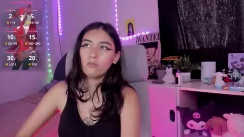 nami_white online show from October 25, 4:36 pm