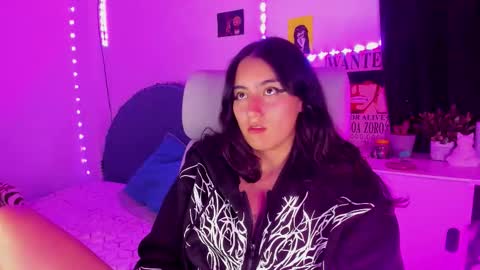 nami_white online show from October 4, 4:51 am