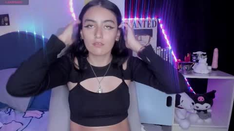 nami_white online show from September 26, 3:37 am