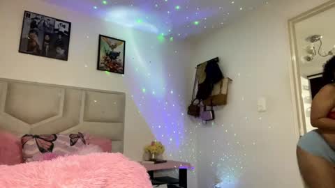 Snapshot of namithompson chatting on September 17, 11:58 pm NamiThompson online show from September 17, 11:58 pm