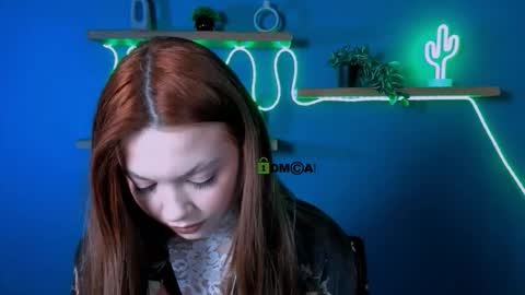 nana_shy_ online show from December 2, 9:33 am