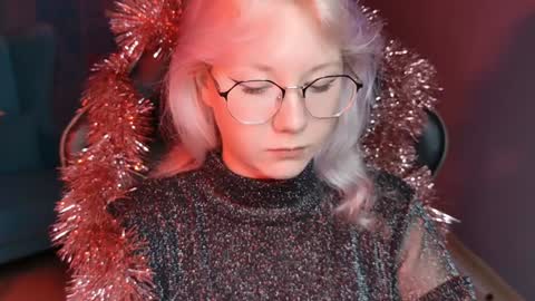 nancymartinez online show from December 24, 5:16 am