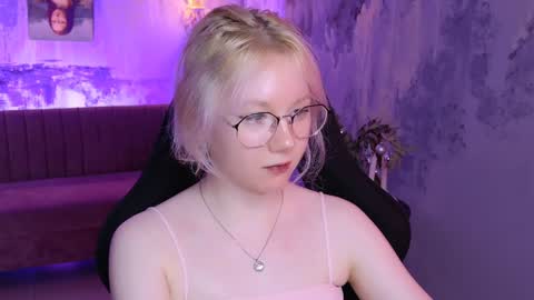 nancymartinez online show from December 27, 1:18 pm