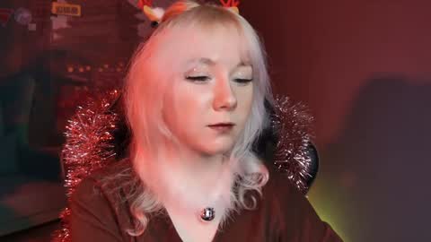 nancymartinez online show from December 25, 1:09 pm