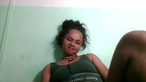 nandrianina416143 online show from March 30, 6:40 pm