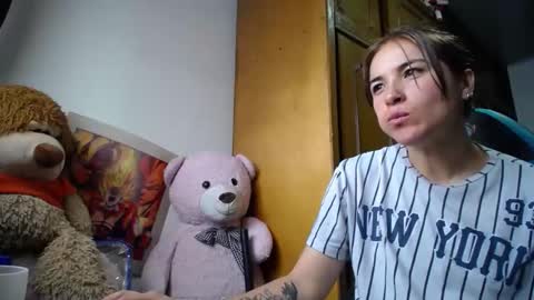 nanna yoshi online show from February 27, 7:46 pm