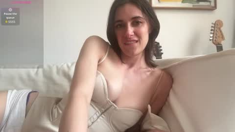 Naomi      online show from July 14, 6:56 pm