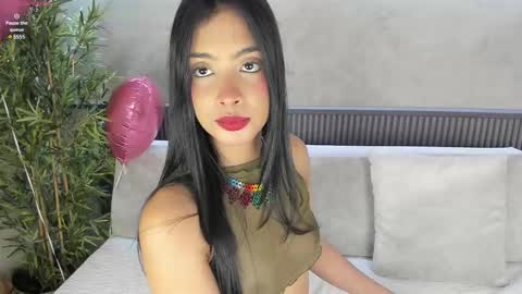 Naomi  online show from February 16, 7:27 pm