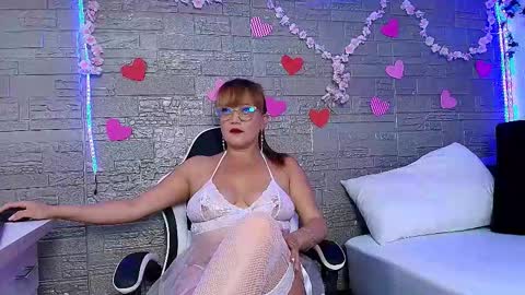 Naomi online show from December 17, 12:09 pm