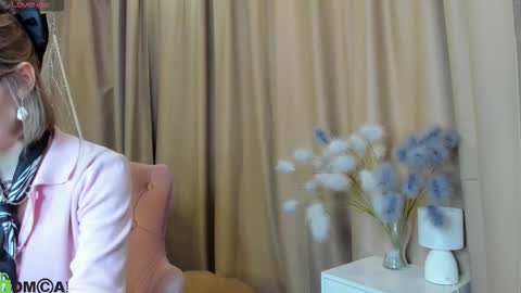 Naomi online show from November 10, 1:00 am