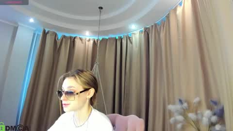 Naomi online show from September 30, 1:33 am